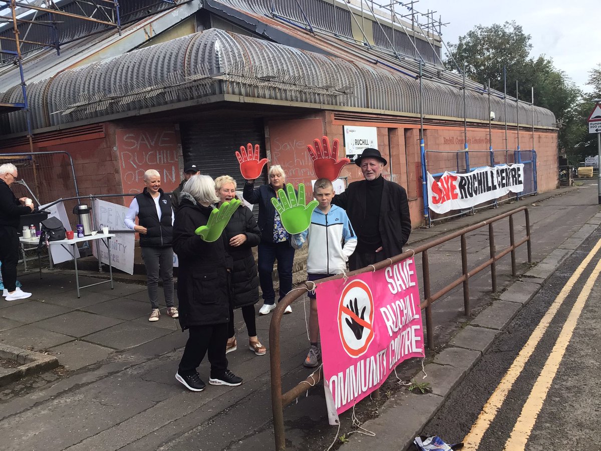 glasgowklove's tweet image. @RuchillSave  16/09/23 🪧🪧🪧 3rd year protesting 
Can you help save our wee community please 🆘🪧🪧🪧🪧 next Saturday singer joining protest 🎼🎷 please come along 11.30 - 1.30 pm 🪧🪧🪧🥳🎼🪧🥳