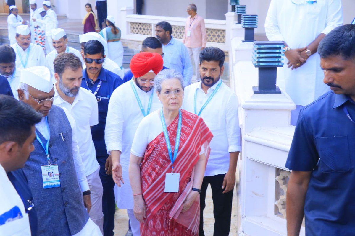 Hema_Journo's tweet image. #CWCMeetingHyd