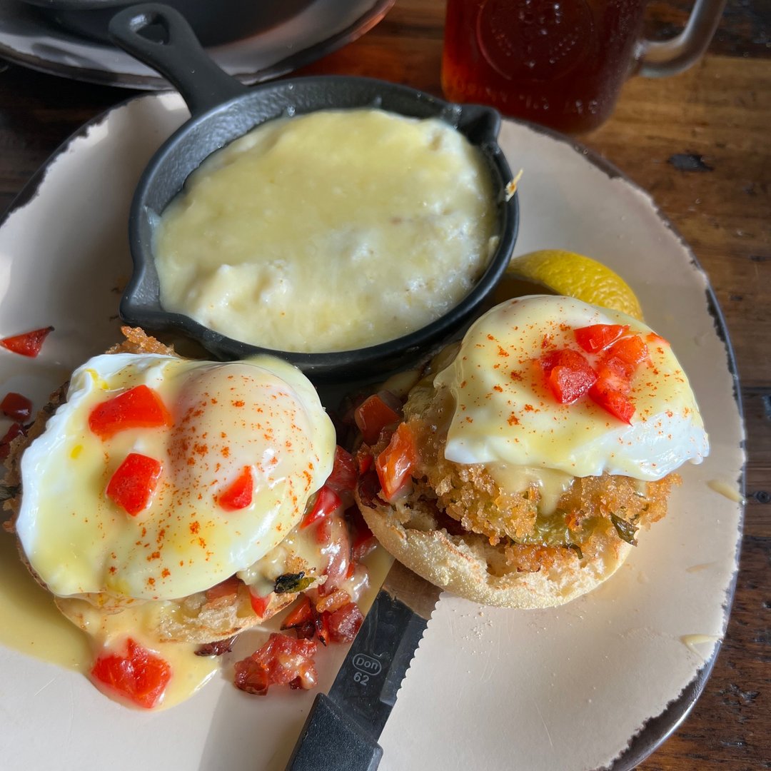 Egg Harbor Café tweet media