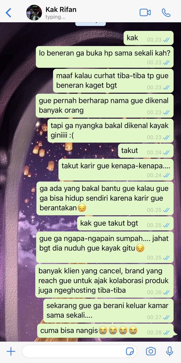 ijoscripts's tweet image. 125. after a while, he’s back