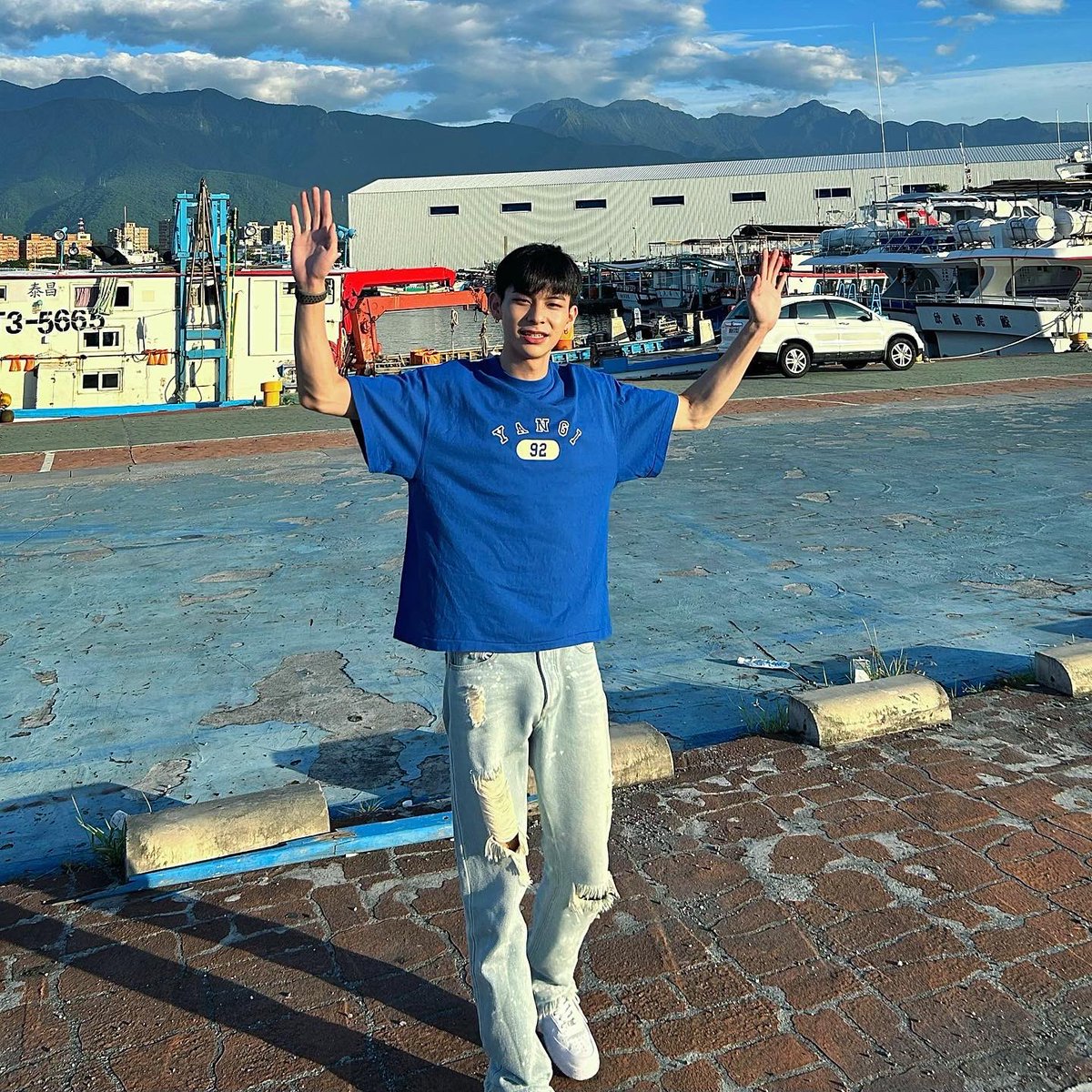 _1saacyang's tweet photo. 🐬 https://t.co/sAQYMpYo6z