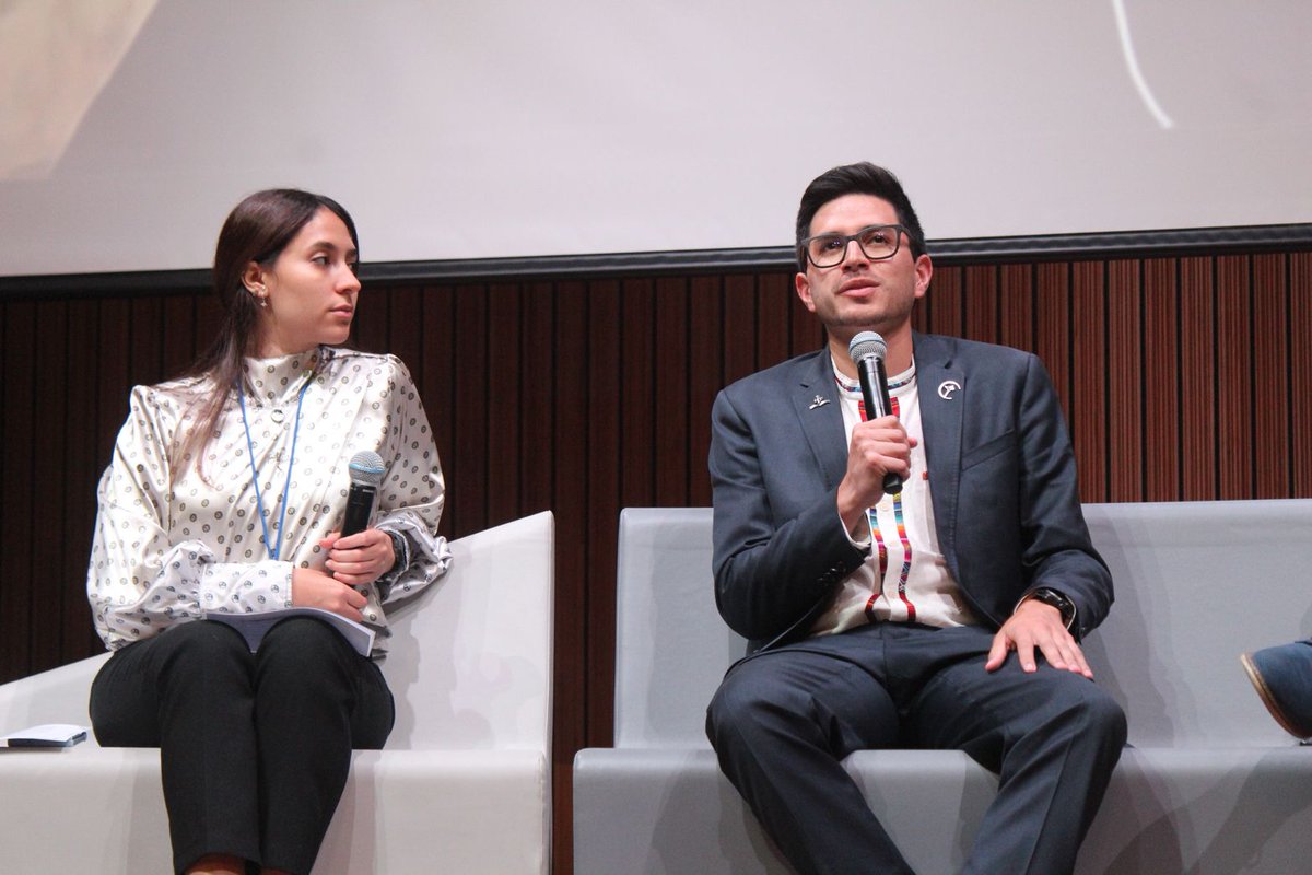 Astralintu tweet media