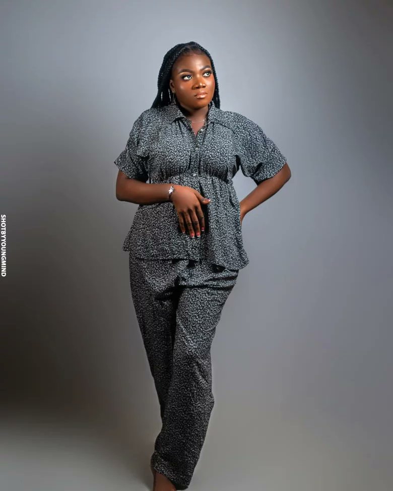 Iamjacqueline__'s tweet photo. I'm embracing the day and celebrating my life🧬, which is full of hope, joy💃🏽 and happiness😃
#Happybirthdaytome🎂🎉
#16ofSeptember
#SeptermberBorn
#Birthdaygirl💃 https://t.co/nWRMv4Q7oK