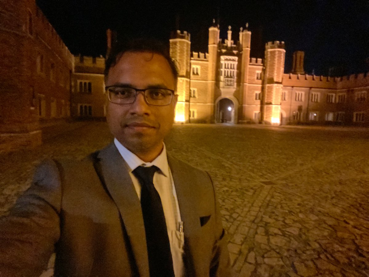 It’s a pleasure to be associated with St. George’s Neurosurgery, London who organised a very successful and enriching SBNS conference @Twickenhamstad and a lovely gala dinner @HamptonCourtHfd . @STGNeurosurgery @The_SBNS #Neurosurgery #ComplexSpine