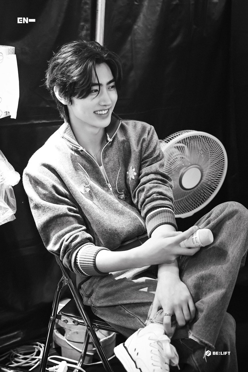 ENHYPEN's tweet photo. [🎞️#ENroll]
ENHYPEN BACKSTAGE PHOTO
@ WORLD TOUR ‘FATE’ in TOKYO_230913~14

#ENHYPEN #엔하이픈
#EN_WORLDTOUR_FATE

#FATE_IN_TOKYO
#TOKYO_DOME https://t.co/aUVCkXgVFY