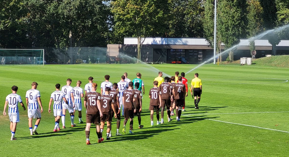 Noch ein wenig U19 schauen. #BSCFCSP #BSCU19 #HaHoHe