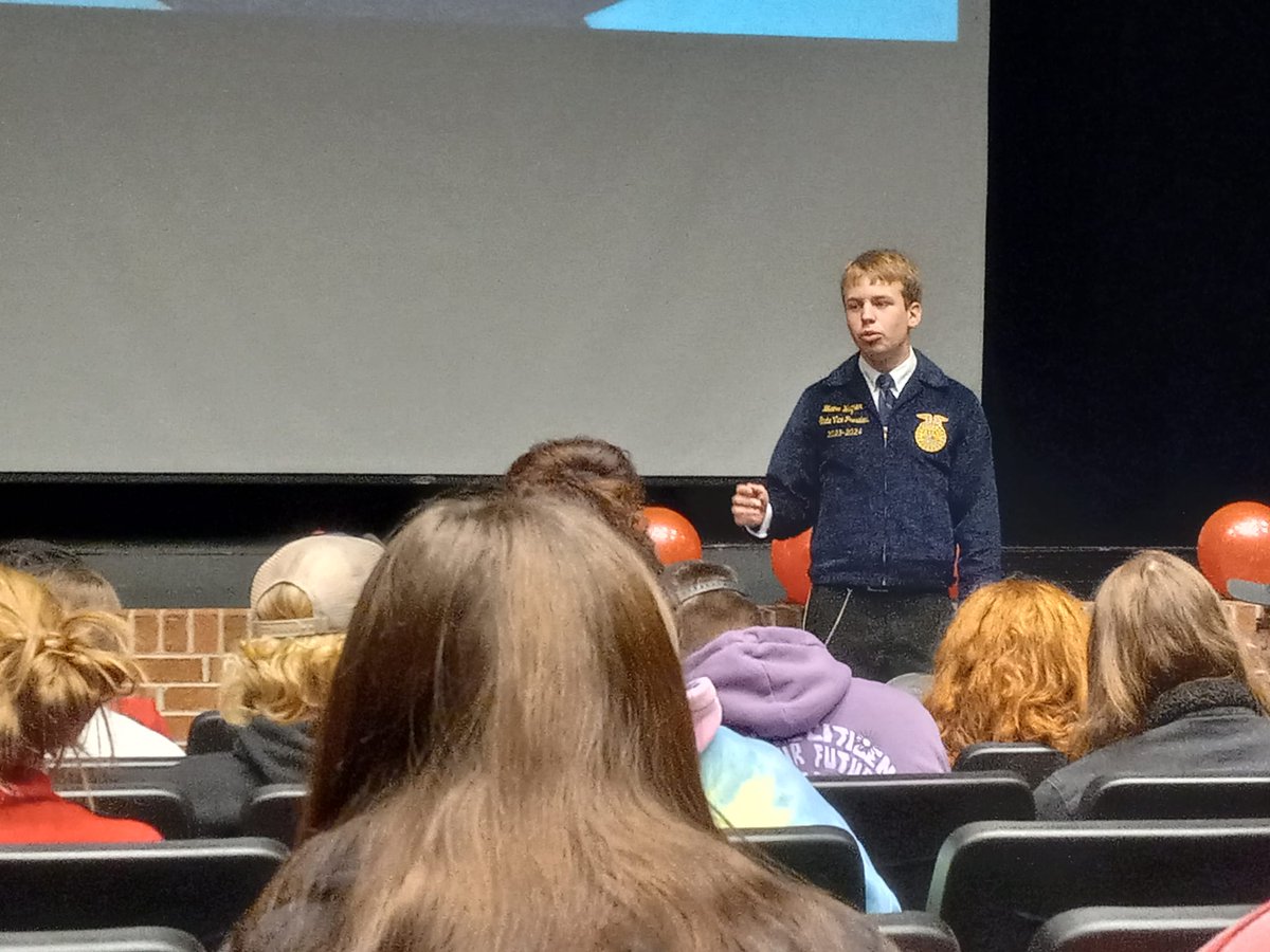 South Dearborn Community Schools had the honor of hosting the Indiana FFA Southern Region Vice President, Blaine Wagner, this week as he facilitated a workshop for our agriculture students. Students learned about stress management tactics and more in preparation for fall harvest.
