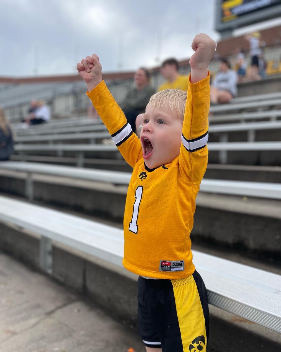 Mitch king tweet media