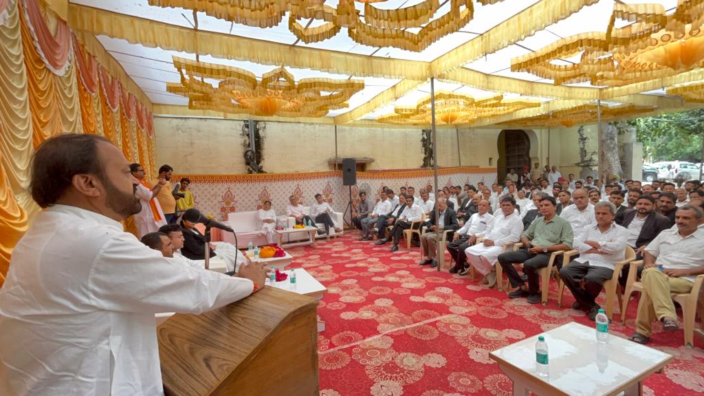 SanyamLodha66's tweet photo. न्यायालय परिसर, सिरोही में विधायक मद से स्वीकृत जिला अभिभाषक संघ के सभा भवन के नवीनीकरण कार्य का जिला एवं सेशन न्यायाधीश श्रीमती रूपा गुप्ता जी के साथ फीता काटकर उदघाटन किया।

#sirohi

@ashokgehlot51 @Sukhjinder_INC https://t.co/3L1tIFN6Ep
