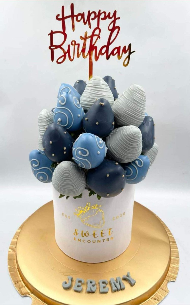 jereviofficial's tweet photo. You're welcome. We love you. Happy happy birthday 🥳💙🎂 @imjeremyg 

Thank you to everyone especially JereVi fam who made made this possible! 🫶🍩

BdaySurPIEse forJEREMY
#JeremyG @iampieofficial https://t.co/ilTIenEi8H