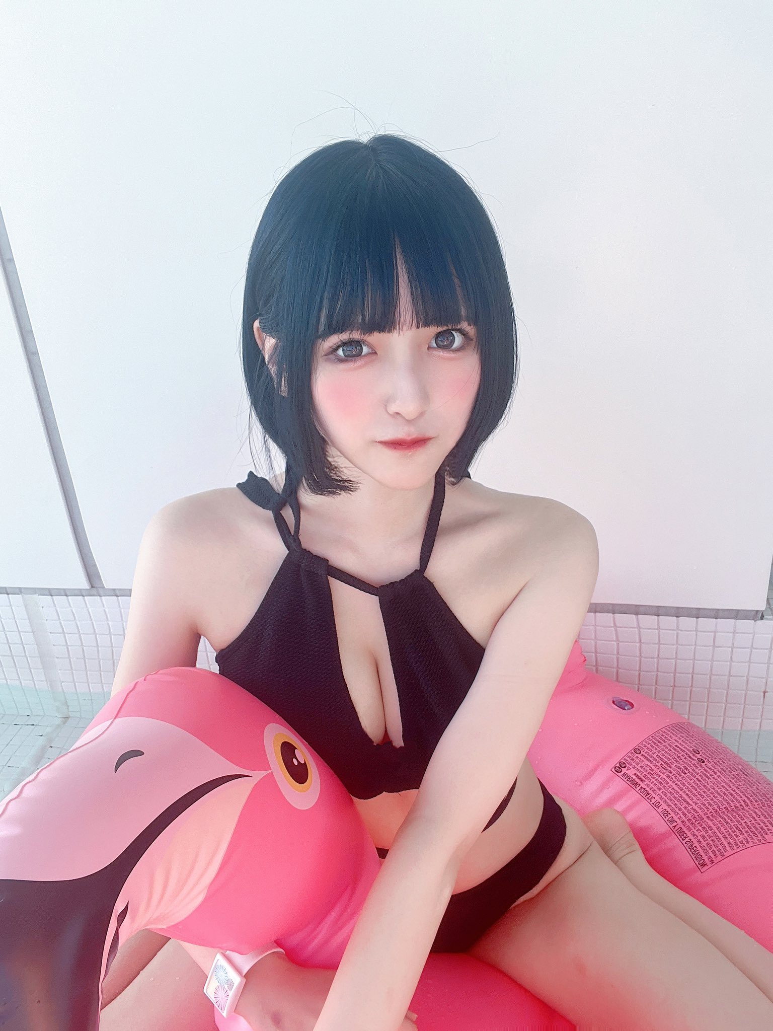 アキシブ水着画像 