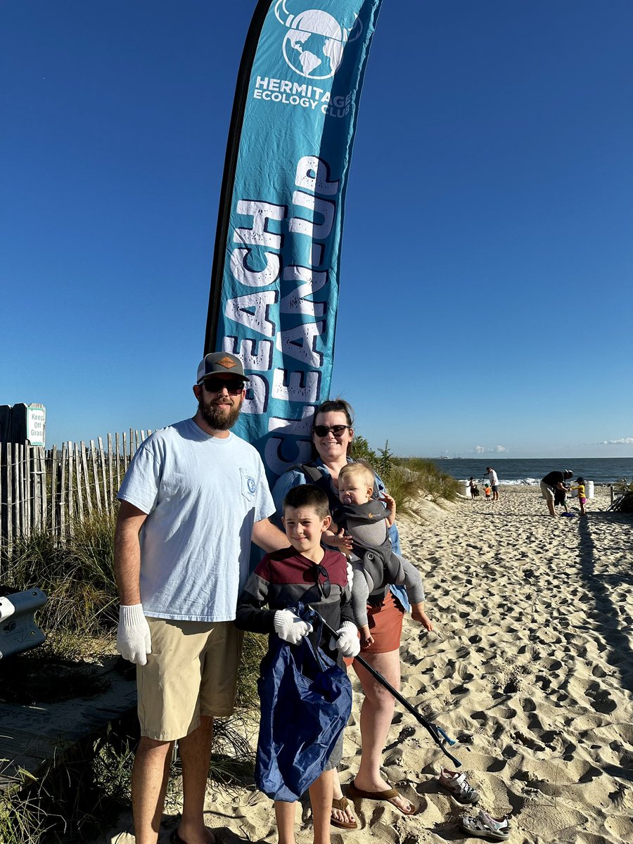 EcoHermitage's tweet photo. Great morning for a #60minutebeachcleanup @HESVBVikings @vbschools #InternationalCoastalCleanupDay We are at ChicksBeach @Buoy44 trying to #keepitbeachycleanvb https://t.co/8Pn1Wh5cAT