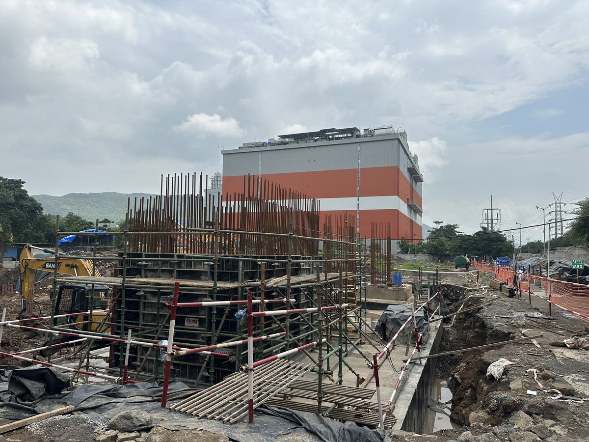 doctor_formwork's tweet photo. Another data center building is under construction, and we are proud to be part of this project.
#Construction #Building #Engineering #safety #formwork https://t.co/b97Bzsa02D