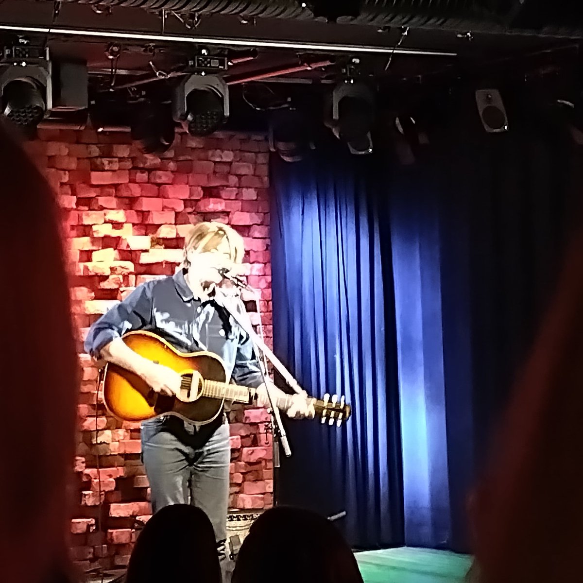 A gig that made me happy: Bernard Butler last night at the G livelab club in Helsinki. #BernardButler #glivelab #music #musiikki #gig