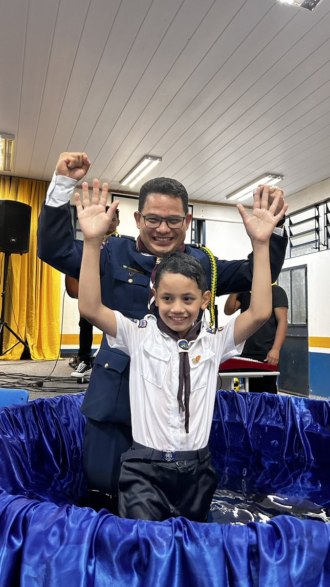 Caravana do Batismo da Primavera começou na comunidade Parque São Pedro, zona Norte de Manaus, com 30 preciosas almas dizendo SIM, para Jesus através do batismo. 
💛