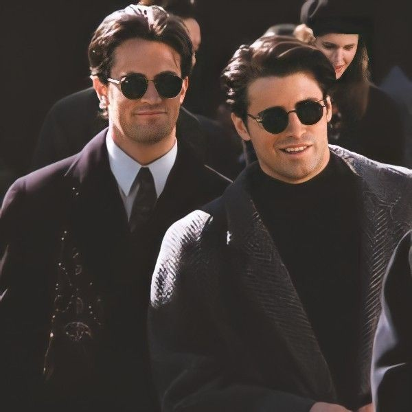Chandler Bing &amp; Joey Tribbiani (1994)