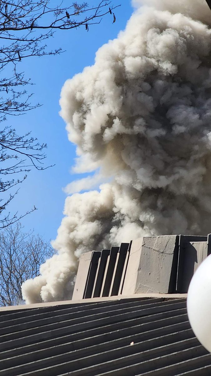 mic02468's tweet image. Cabanas at @SunCityResortSA  is on fire. Dont know the extend of damage yet.

@crimeairnetwork @News24 @eNCA