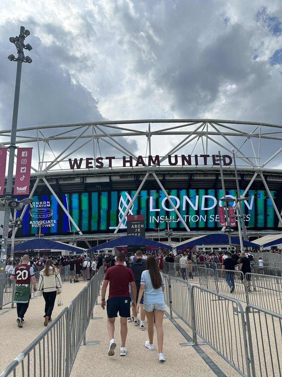 Flying the flag for @CongletonBlues #WHUMCI