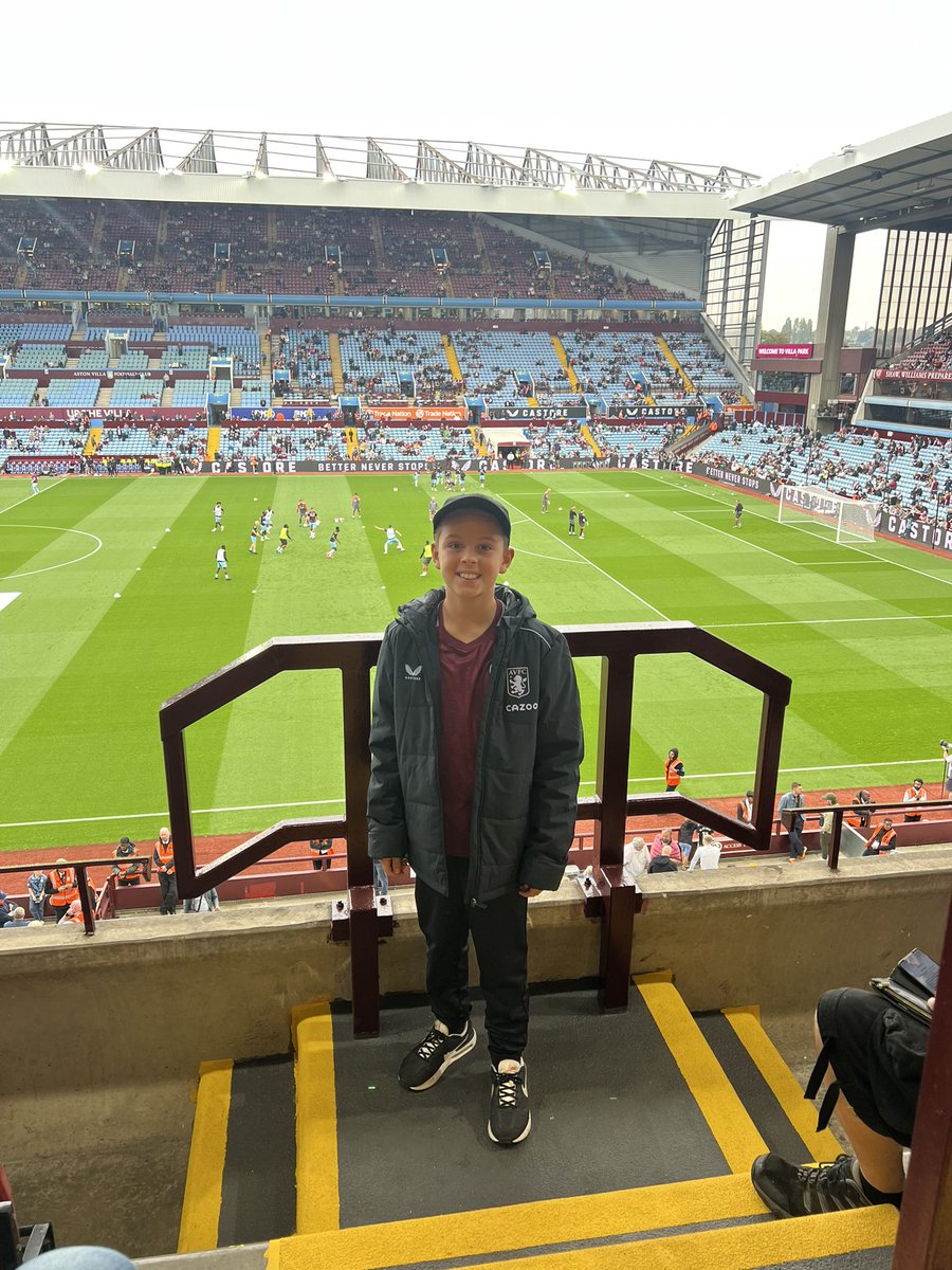 Let’s go @avfcsupport UTV 🦁