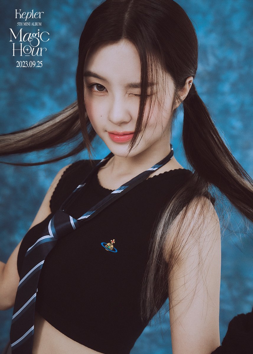 official_kep1er's tweet photo. Kep1er l CONCEPT PHOTO 

TAPE - DAYEON

Kep1er The 5th Mini Album
<Magic Hour>

Title 💖𝙶𝚊𝚕𝚒𝚕𝚎𝚘🔭

2023.09.25 MON 6PM (KST)

#김다연 #DAYEON
#Kep1er #케플러
#Galileo #MagicHour https://t.co/DvJXbwalGF
