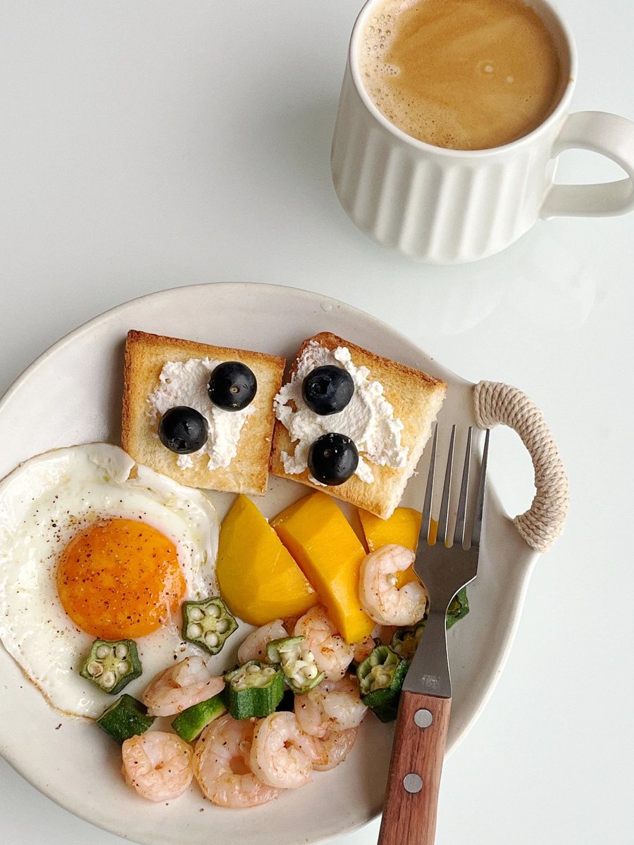 eightjeremiah's tweet photo. Have a good weekend. - Remember to eat breakfast. https://t.co/tapYIudHxS
