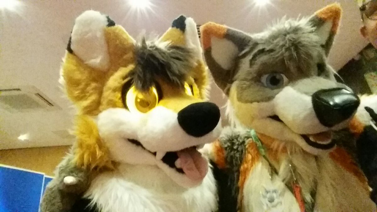 FaydeeTheFox's tweet photo. May I present to you, my boi Faydee 💖💖💖😍😍

Thank you so so much @MellowMuteSuits (@TalesOfSuzu) for bringing him to life 💖💖 https://t.co/nBo6dpKLfn