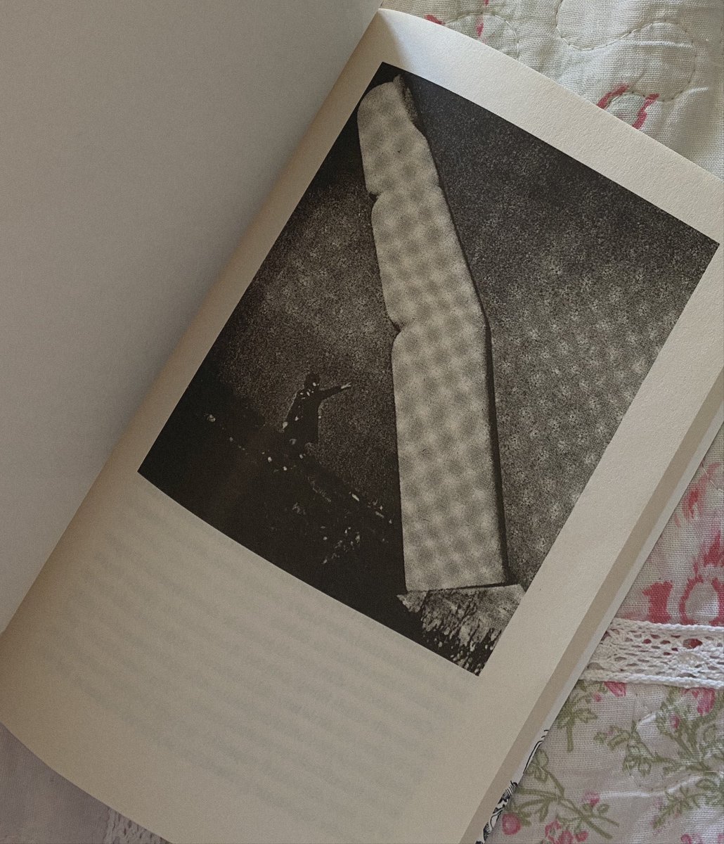 "Otomatizasyon sürdükçe insanın tüm organları kuruyup gidecektir - düğmeye basan parmağı dışında."

-Frank Lloyd Wright 

(Parmak, Hause Decker CO., Viyana, 1975.)