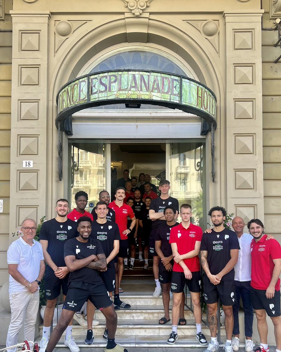 HREsplanade's tweet photo. Pistoia Basket Team, è stato un piacere ospitarvi! 📷

 #basketball #basket #pistoiabasket #viareggio https://t.co/S7S9eJI4f8