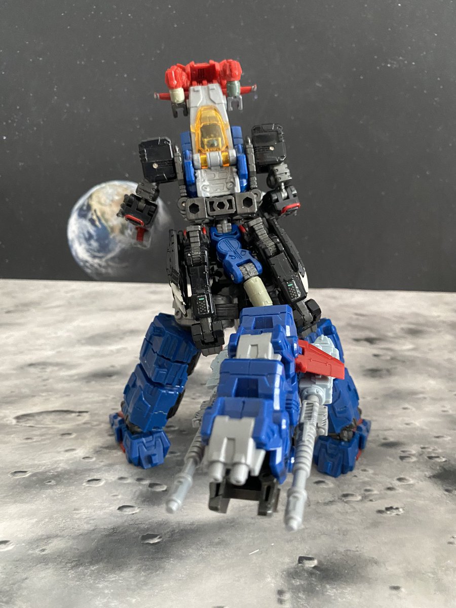 toycollect01's tweet photo. The idea of using diaclone parts to form the head is great. I borrow the idea to create a new combination.

#diaclone
#ダイアクロン
#takaratomy
#タカラトミー
#da97
#da40 https://t.co/51PhdNXZaB