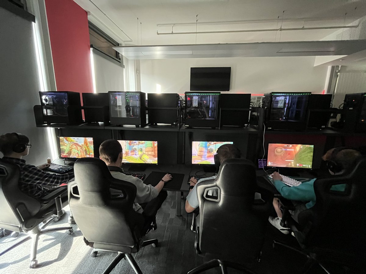 TydfilTytans's tweet image. There are new Tytans in our midst… 

In preparation for this year’s @British_Esports Student Champs, we’ve been holding trials this week for @CollegeMerthyr students to join the Tydfil Tytans ⚔️

Looking forward to another great season!