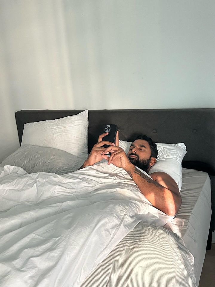 launders tweet media