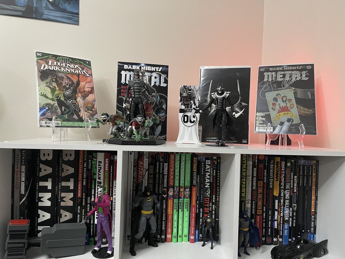 ben_comics's tweet photo. Happy #BatmanDay2023!! Batman has had such an impact on my life. Since I was a kid I’ve wanted to be the best I can be, do my part to help others and live by the phrase “It’s not who I am underneath but what I do that defines me.” @Batman @wes_greer @lost_comics @Farkham4_Gaming https://t.co/Zby2kRDoF0