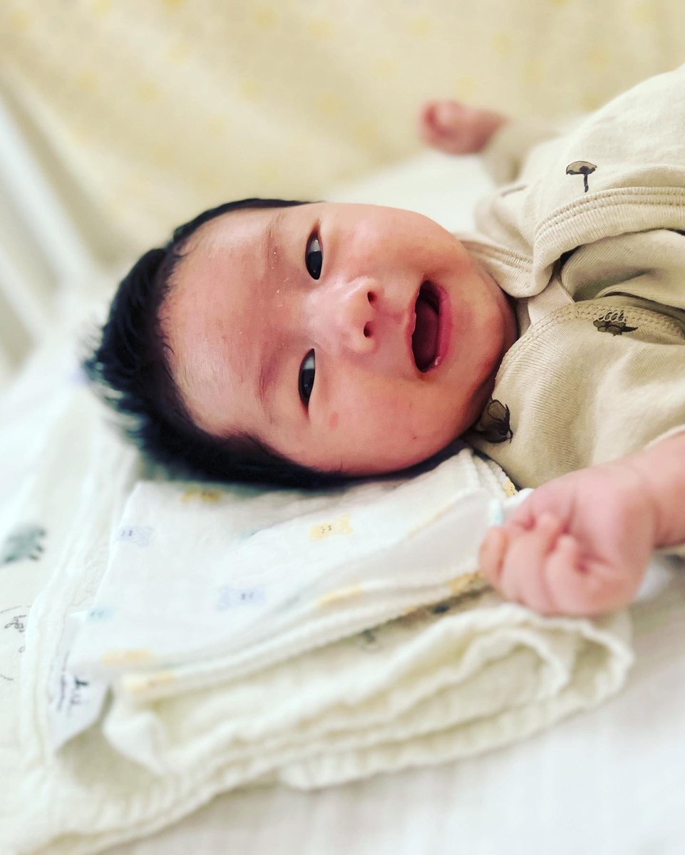 ryochanCoke's tweet photo. 早いもので息子が
産まれて一ヶ月。
お宮参りも無事済ませ
毎日育児に奮闘しております。
もう一生分の反町ポイズンを
聴いています。がんばります。
名前は唯月(ゆづき)です。 https://t.co/f8c17oz3NY