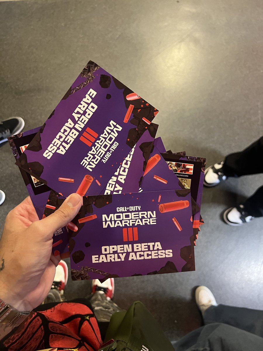 matcrackz's tweet photo. Gonna be giving away a bunch of MW3 Beta Access Codes 🔥 All you have to is RT &amp; Like &amp; Make sure to be following me so I can DM the winners https://t.co/W6eDLP2sRa