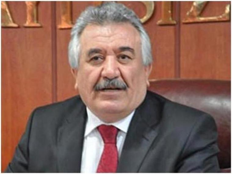 Selim Sadak: Kürtlerin iç barışı sağlanmaz ise tarihi fırsatlar heba olacaktır

☑️Ortadoğu'da yaşanan gelişmeler değerlendirildiğinde, Kürtlerin yaklaşan fırtınada güvenilir bir limana ulaşması için partiler üstü ulusal bir aklın kılavuzuna ihtiyacı var. 

Ulusal birliğe bu kadar