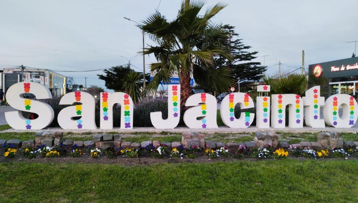 Se realizó intervención en las letras de ingreso a la ciudad en el mes de la diversidad.
#sanjacintodiverso
<a href="/CristianFB09/">Cristian Ferraro</a>
<a href="/IdCanelones/">Gobierno de Canelones</a>