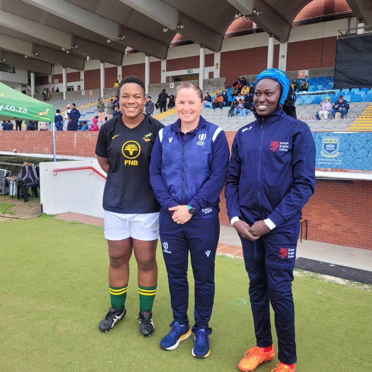 Coin toss done, @kenyalionesses to receive, #BokWomen to kick and play right to left in first half. @aimee.barrett.theron @babalwa_latsha @enidouma