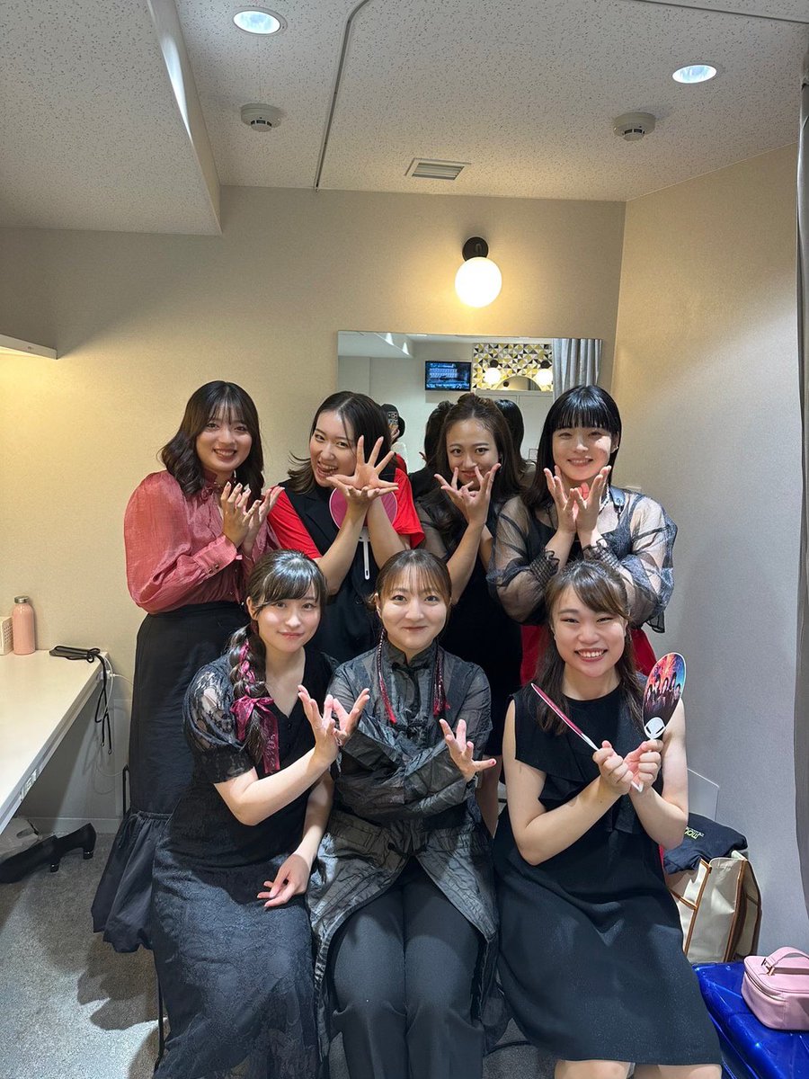 ensemble_rosier's tweet photo. 【STREET MUSIC FES'23】
暑い中ご来場、配信のご視聴ありがとうございました🌹

本日はオリジナル作品「薔薇の招待状」をはじめ
話題の「マツケンサンバ」を含む4曲を披露しました。
アンサンブルロジエらしさを今後も追い求めてメンバー一同頑張ってまいります！
今後も応援よろしくお願いします🌹 https://t.co/yfahq0xi3N