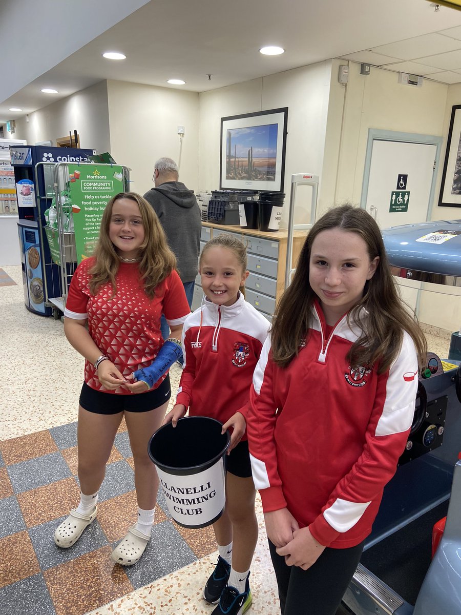 Thank you to all our swimmers who are helping to raise funds for the club by bag packing at Llanelli Morrissons.
