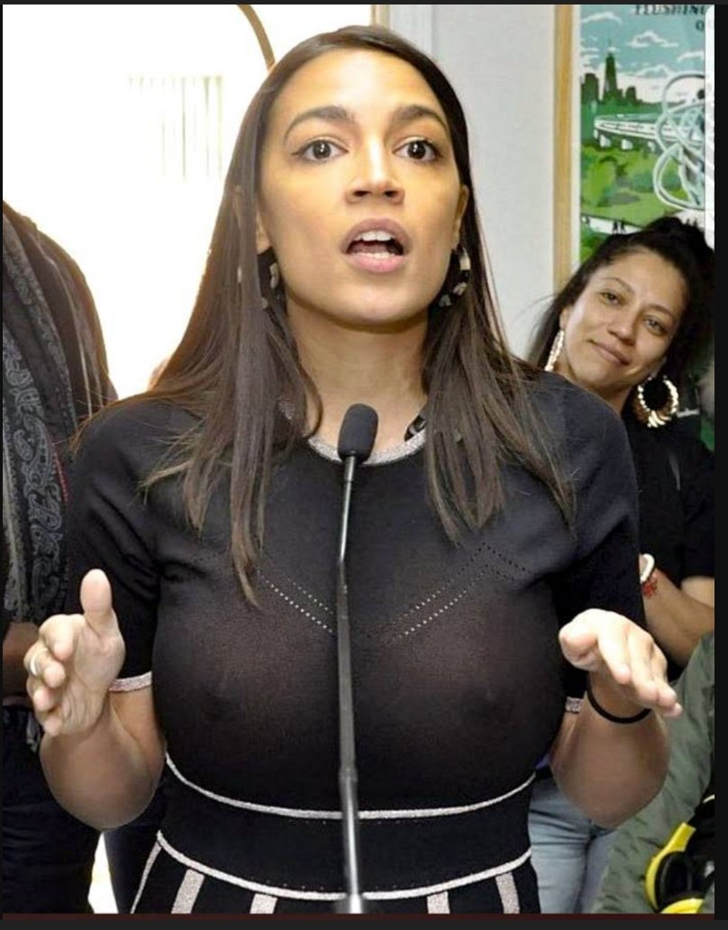 AlaskanSqueeze's tweet image. Or #AOCs &apos;Fun Bags&apos; ... No body made a fuss of these.... Wonder why ? 
😂🤔🤔🤔😂
#Dems #GOP #LaurenBoebert