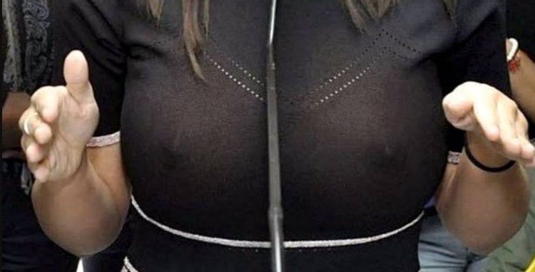 AlaskanSqueeze's tweet image. Or #AOCs &apos;Fun Bags&apos; ... No body made a fuss of these.... Wonder why ? 
😂🤔🤔🤔😂
#Dems #GOP #LaurenBoebert