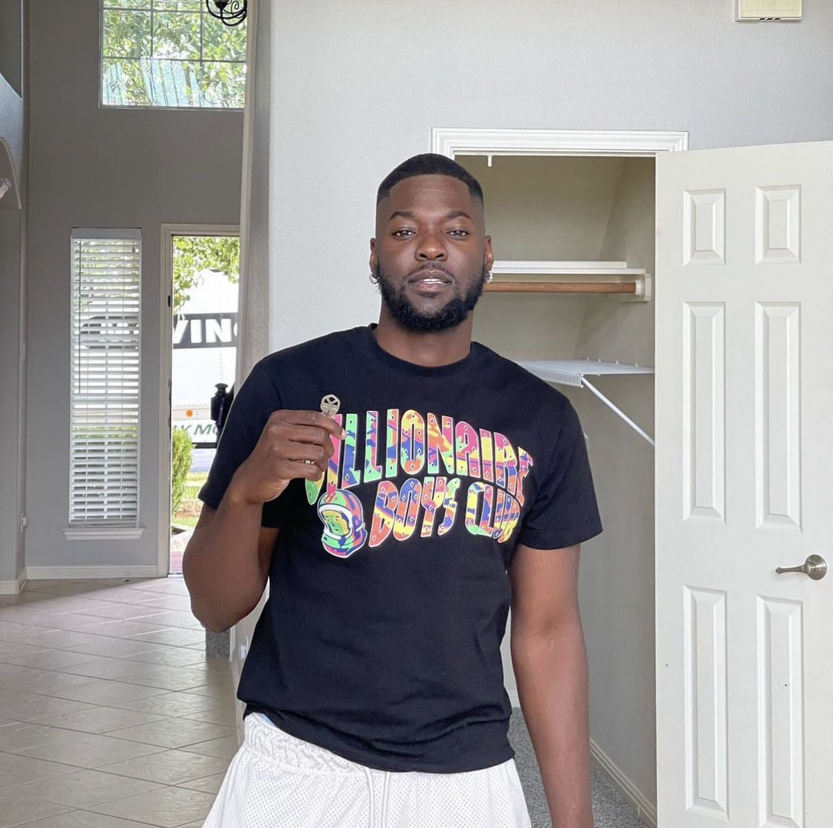 Make sure y’all wish Mark a Happy Birthday today! 🥳