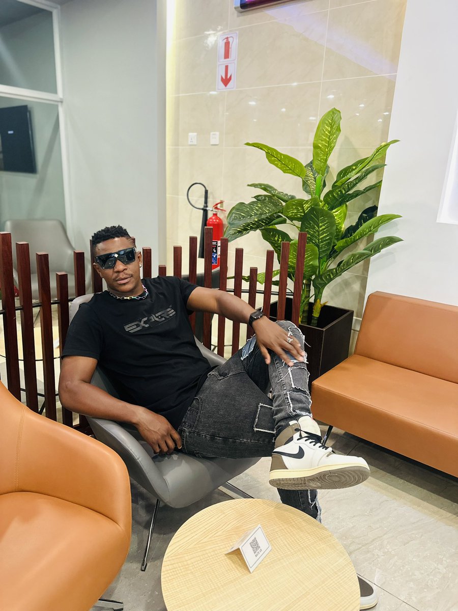 Richbizzy's tweet photo. https://t.co/izYH1G6pzj