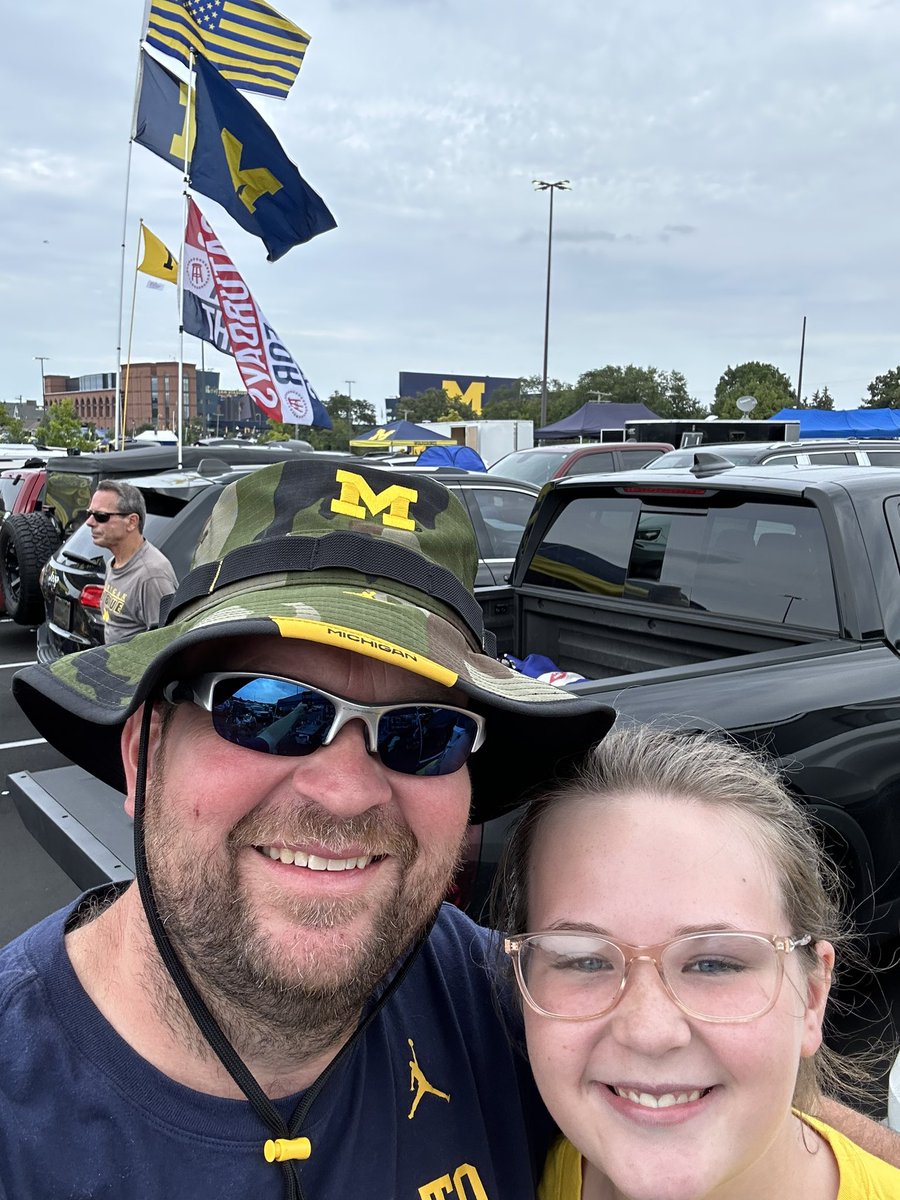 Another great day at the Big House. #GoBlue #freeharbaugh #bighouselive <a href="/bighouselive/">The Big House Band</a>