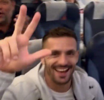 Selam öyle değil böyle verilir