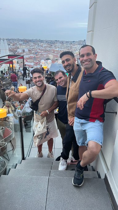 Smiling and smile at strangers and they asked me &laquo;&nbsp;you are an influencer&hellip;? I think ive seen you on tiktok<a href="/tag/lafashionweek"class="tags"><span>#lafashionweek</span></a>