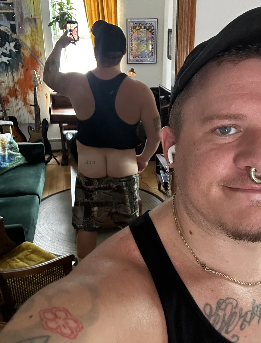 dontmind_xxx_'s tweet photo. Saturday is full Glute Day now! Trying to get this thing offensively fat https://t.co/J4hIFRJPjZ