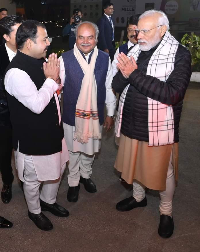 nikku_cool's tweet photo. निःस्वार्थ भाव से राष्ट्रसेवा में समर्पित, देश के यशस्वी प्रधानमंत्री @narendramodi जी को जन्मदिवस की बहुत-बहुत शुभकामनाएं। आपके सशक्त नेतृत्व में देश सभी क्षेत्रों में नित नई ऊंचाइयों को प्राप्त कर रहा है।
@DevendraPSTomar https://t.co/ufu1DM3an6