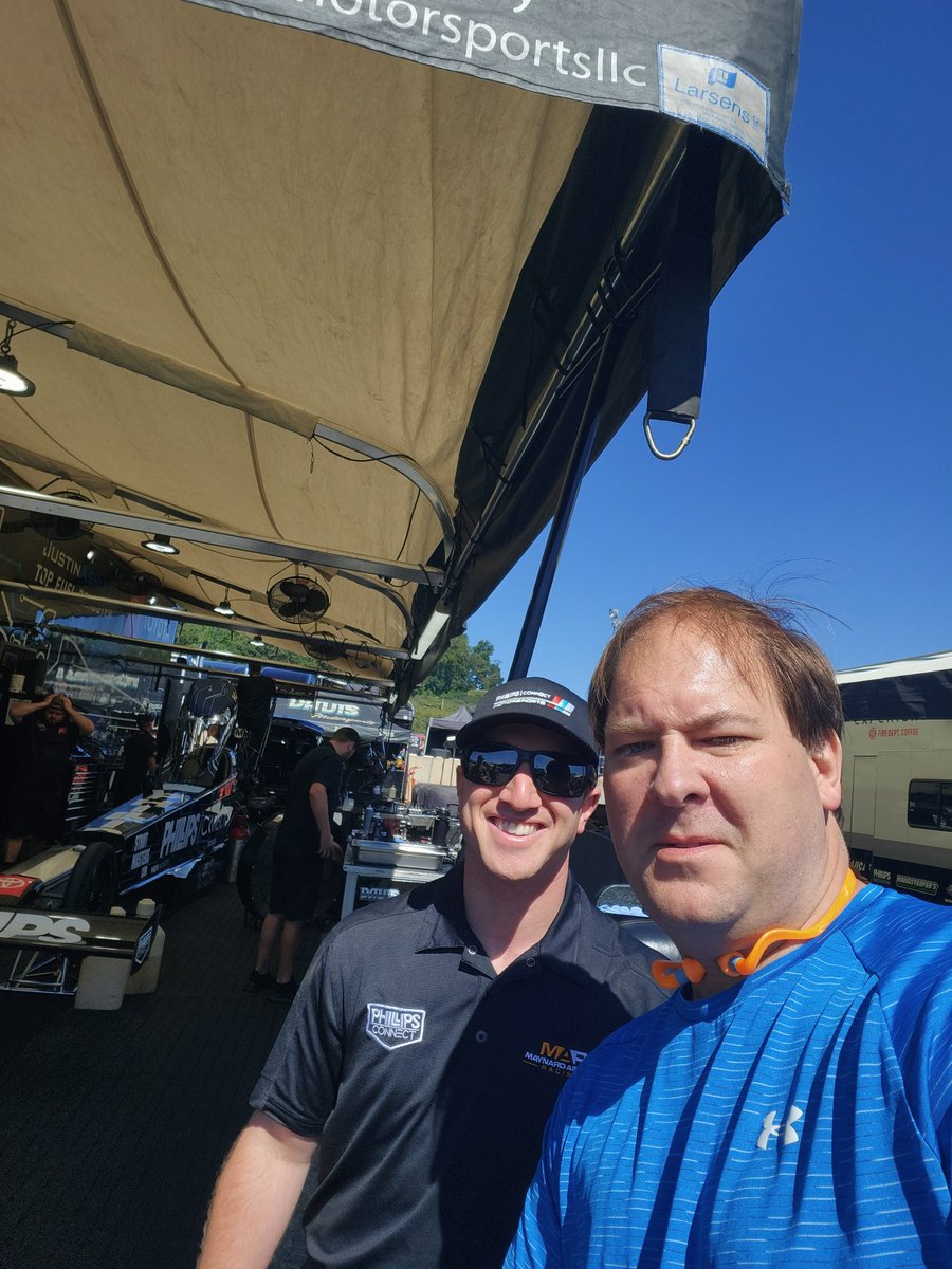 @TheJustinAshley @phillips_conn @ToyotaRacing @phillips_indust @KATOFastening @Lucas_Oil @MacTools38 @GoodsonTools @HEND_INTL @Bendix_CVS @strutmasters @ImpactbyMCS @WyakinStrong Thanks for the pic! Also I forgot to smile 😆