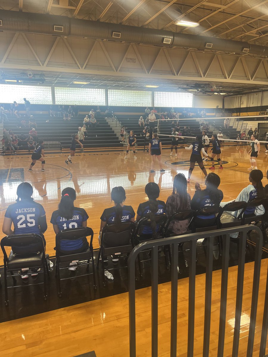 ⁦@Jackson_Vikings⁩ Lady Vikings volleyball ! Ball UP! Let’s go Ladies! Thanks for the hospitality ⁦@GHS_Owls⁩ !!